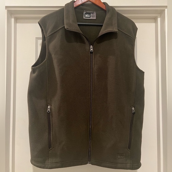 REI Men’s Fleece Vest - Picture 1 of 6